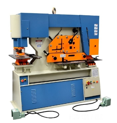 Le travailleur hydraulique du fer Q35y-25 a combiné le plat de machine de cisaillement et de poinçon
