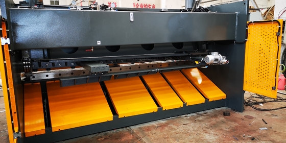 Fente de la presse Qc12k-4x3200 de coupe de feuille de machine de cisaillement de tôle de commande numérique par ordinateur
