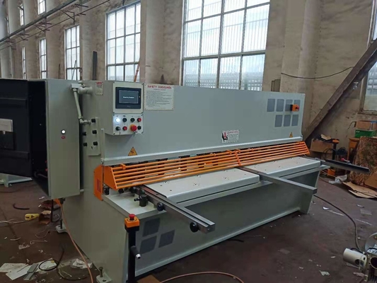 Machine à cisaillement hydraulique CNC automatique métal en acier doux